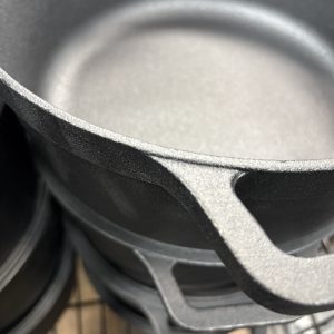 Dutch oven Large (cast Iron) - Image 6