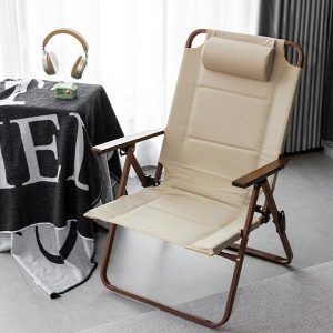 Camping folding chair with padded headrest - Image 1