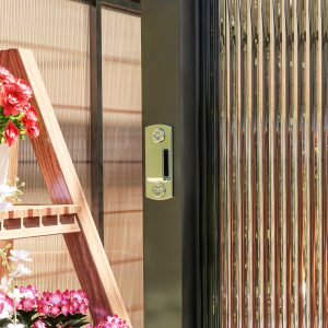 Outsunny Polycarbonate Greenhouse, Aluminum Walk-In Green House Kit Garden, 6' x 10' x 6.4', Charcoal Grey - Image 17